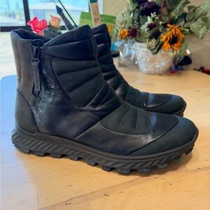 ECCO Hydromax Phorene Black Leather Ankle Boots Rugged Comfort Boots Size 10